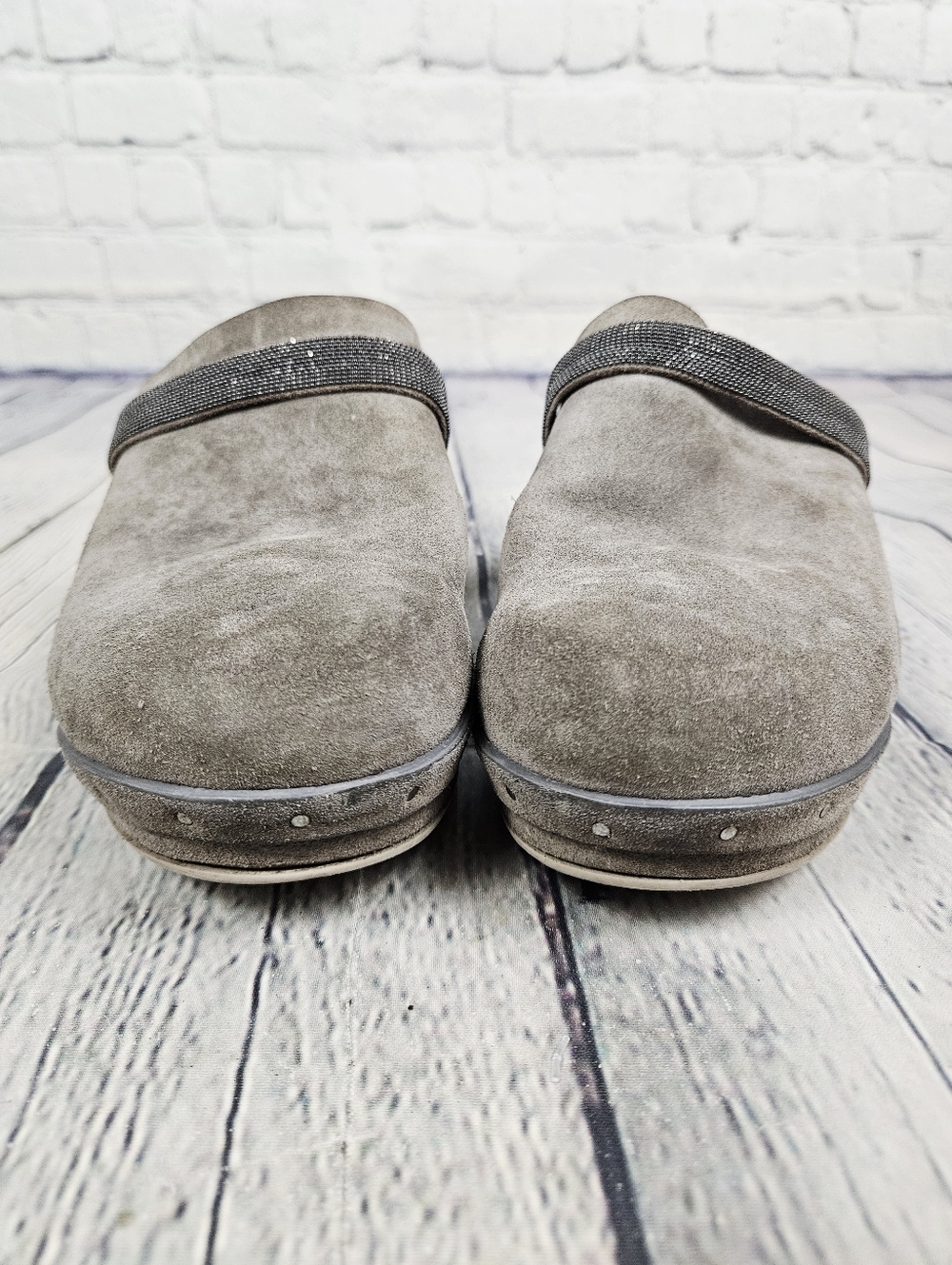 BRUNELLO CUCINELLI | Monili suede leather glitter accent slip-on clog - Picture 6 of 12